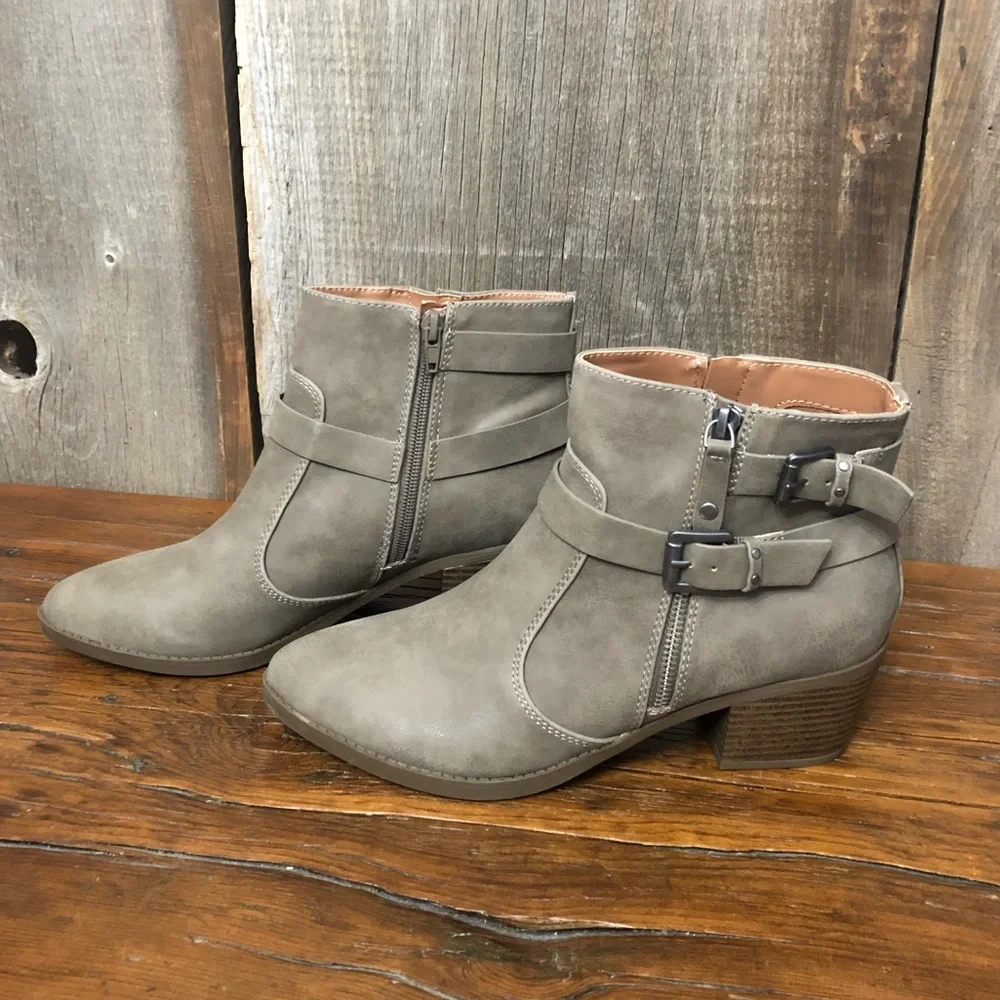 Indigo Rd. Faux Leather Ankle Boots Size 9 M Women’s